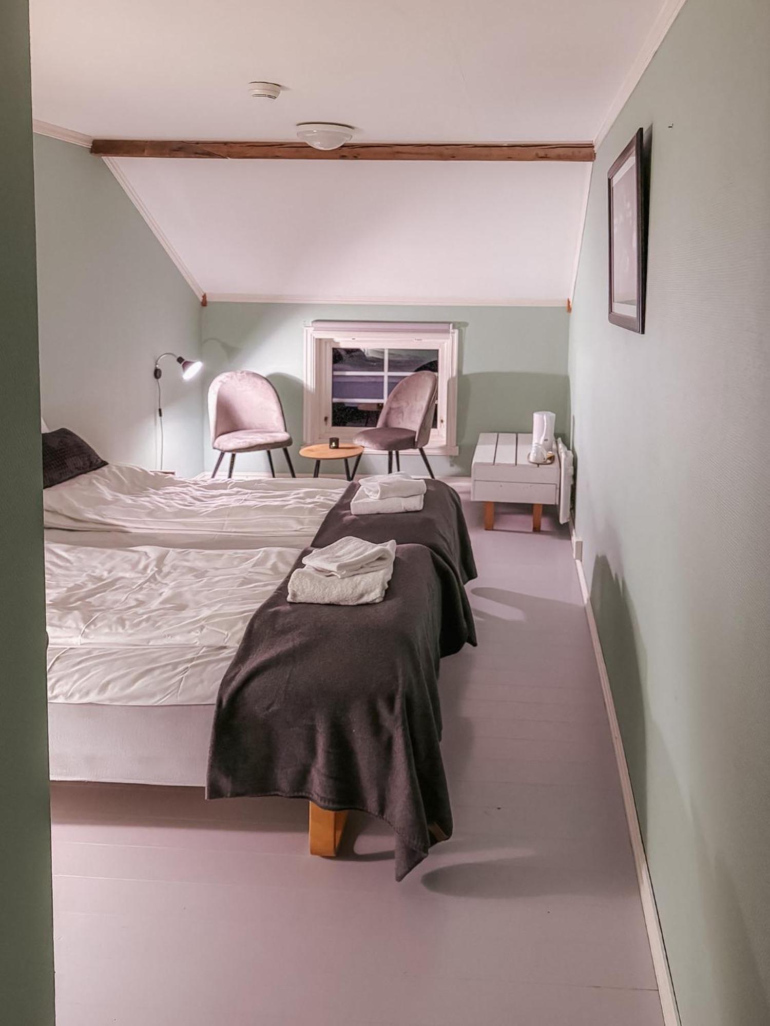 Finnholmen Brygge Henningsvær Exteriör bild